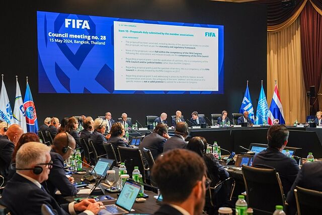 Imagen del Consejo de la FIFA reunido en Bangkok