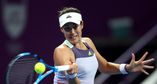 A first-round clash of former Top 10 players in Doha saw Garbiñe Muguruza overcome Daria Kasatkina 7-5, 5-7, 6-3 - the pair's fourth three-setter in five meetings - despite losing a 5-2 second-set lead (2h49m).