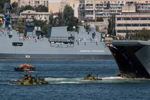 Ucrania ataca al alto mando naval ruso en Crimea y Kiev llama a evacuar Donetsk