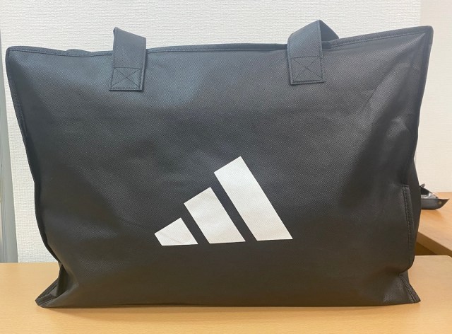 今年は売られていないと思った「adidasの福袋」を入手 → 中身を確認したらヨダレが出た / 福袋2025