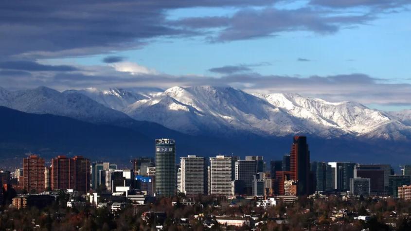 Michelle Adam revela el pronóstico del tiempo para Santiago este fin de semana