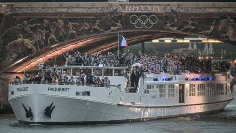 La délégation française lors de la cérémonie d'ouverture des Jeux olympiques de Paris 2024, le 26 juillet 2024.