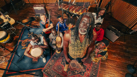Album «Acoustic» de Tiken Jah Fakoly. Youri Lenquette Paris Dakar