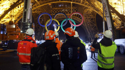 A proposal by the Paris mayor to keep the rings on the tower has sparked a row.