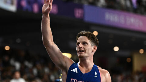 Le Français Clément Ducos avant la finale olympique du 400m haies, au Stade de France le 9 août 2024