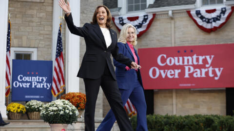 Republican Liz Cheney (R), an ex-congresswoman fiercely opposed to her party's presidential nominee Donald Trump, joined US Vice President Kamala Harris onstage at a campaign rally in Wisconsin