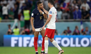 France v Poland: Round of 16 - FIFA World Cup Qatar 2022