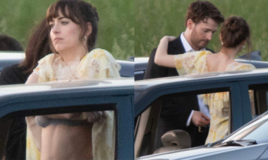 Dakota Johnson, surprinsă în timp ce își schimba hainele într-o mașină. Cum a reacționat Chris Evans