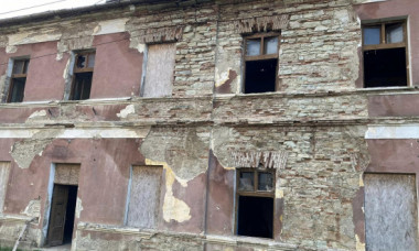 FOTO Descoperire înfiorătoare făcută într-o școală veche din Bistrița-Năsăud, în timpul renovării