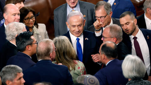 رئيس الوزراء الإسرائيلي بنيامين نتنياهو بعد إلقائه كلمة في اجتماع مشترك للكونغرس في قاعة مجلس النواب. في مبنى الكابيتول الأمريكي بواشنطن، 24 يوليو/تموز 2024.