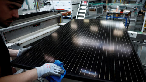 Systovi, uma das últimas fabricantes francesas de painéis solares, anunciou o fechamento em abril. (foto de 29/03/2024)