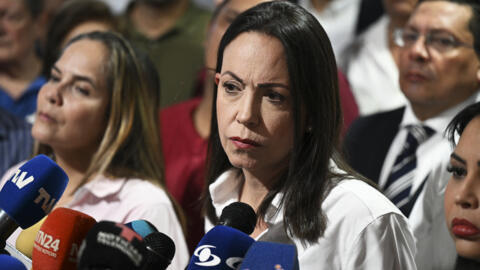 La líder opositora venezolana María Corina Machado habla durante una rueda de prensa en la sede de su partido en Caracas el 20 de marzo de 2024.