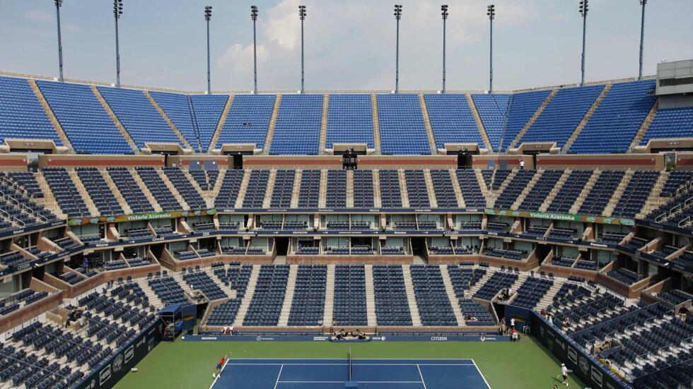 Novak Djokovic (esquerda), campeão no ano passado, treina para o US Open no Billie Jean King Tênis Center, em Nova York.