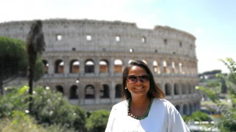 Edna Costa, baiana de Salvador, pós-graduada em História da Arte é uma das guias mais requisitadas pelos brasileiros que visitam Roma.