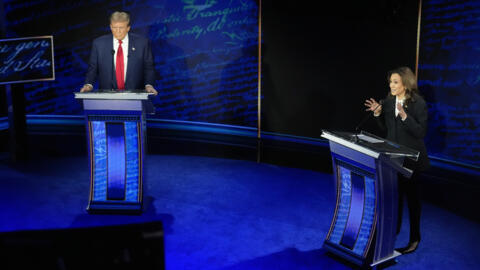 L'ancien président républicain Donald Trump et la vice-présidente démocrate Kamala Harris s'expriment lors d'un débat présidentiel sur ABC News au National Constitution Center, le mardi 10 septembre 2024, à Philadelphie.