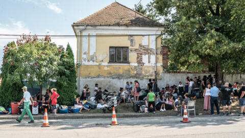 Угорщина обмежує допомогу українським біженцям