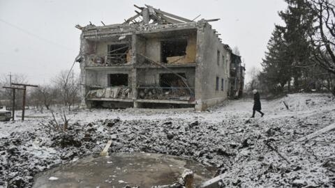 乌克兰战争已经持续两年，图为哈尔科夫州库皮扬斯克（Kupiansk）最近遭到空袭后，2024年2月18