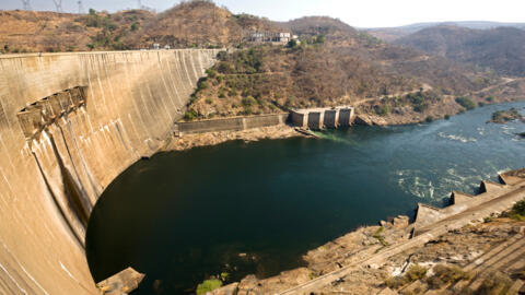 Kariba Dam with hydroelectric plants in Zambia and Zimbabwe.