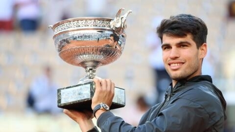 Third seed Carlos Alcaraz beat the fourth seed Alexander Zverev in five sets to lift the French Open trophy for the firts time.