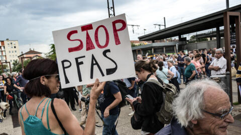 Manifestación contra el uso de PFAS, en Oullins (Francia), el 26 de mayo de 2024. 