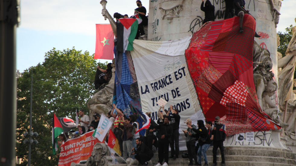 Exit polls indicate better than thought results for the left wing in the decisive round of French elections. Place de la République in Paris, 7 July 2024.