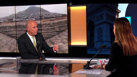 El canciller peruano, Javier González-Olaechea, durante el programa Escala en París, 1 de mayo de 2024.