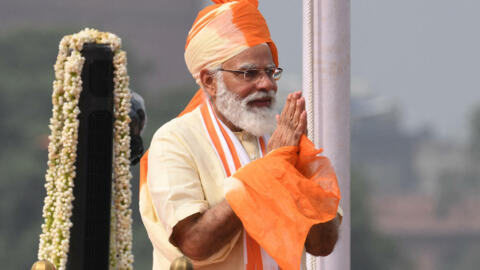 Le Premier ministre indien Narendra Modi fait un geste après son discours à la nation lors d'une cérémonie pour célébrer le 74e jour de l'indépendance de l'Inde, qui marque la fin de la domination col