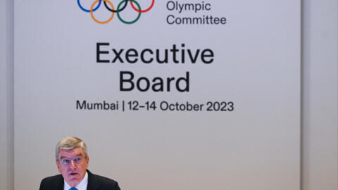 2023 年 10 月 14 日，国际奥委会主席巴赫在孟买举行的一次奥委会会议上。