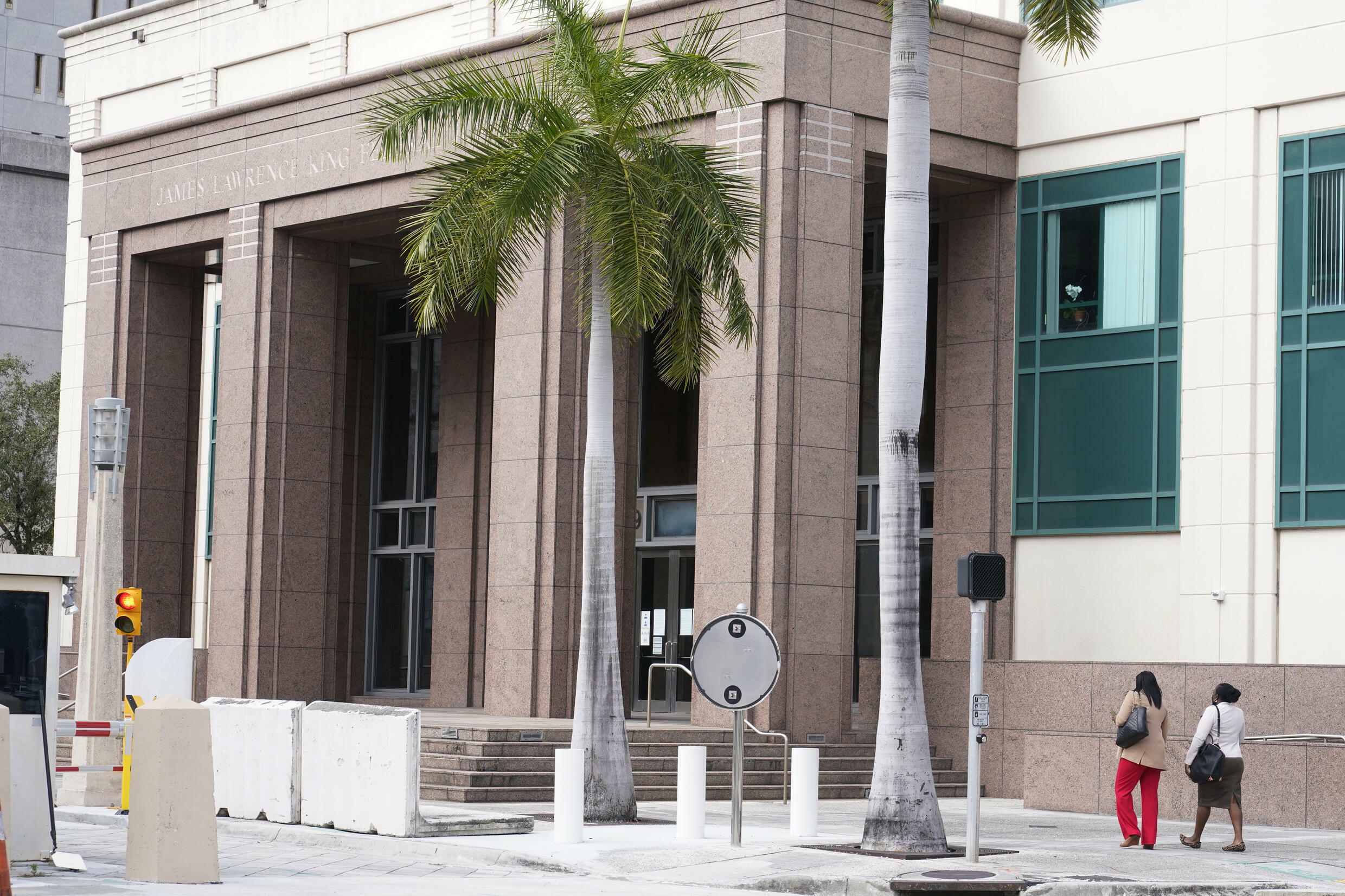 RFI Image Archive / Aux Etats-Unis, Mario Antonio Palacios, un ancien militaire colombien, âgé de 45 ans, avait été arrêté en janvier 2022 par des agents fédéraux dans le cadre du complot visant à assassiner le président haïtien Jovenel Moise. Ici, le tribunal de Miami, en Floride. (illustration)