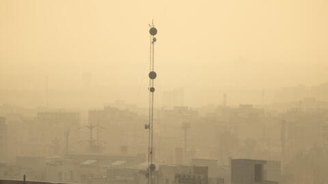 Une épaisse couche de pollution plane dans le Téhéran, en décembre 2023.