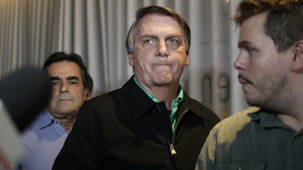 Imprensa internacional lembra que esta não é a primeira vez Jair Bolsonaro é formalmente designado como suspeito de um crime.