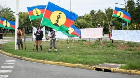 Pro-independence activists demonstrate their support for Kanak leaders arrested on 22 June 2024 in Nouméa.