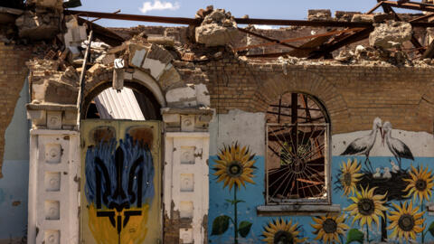 Разрушенный российским обстрелом Дом культуры в Ирпене. Фото: 27 июня 2024.