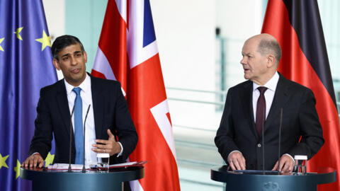 Le chancelier allemand Olaf Scholz et le Premier ministre britannique Rishi Sunak assistent à une conférence de presse à la Chancellerie à Berlin, en Allemagne, le 24 avril 2024.