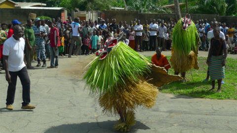 Danse des masques Goli, Kondeyaokro, Côte d’Ivoire. 