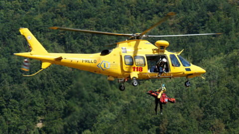 迎接巴黎奥运会试行飞行器直升机出租载客计划