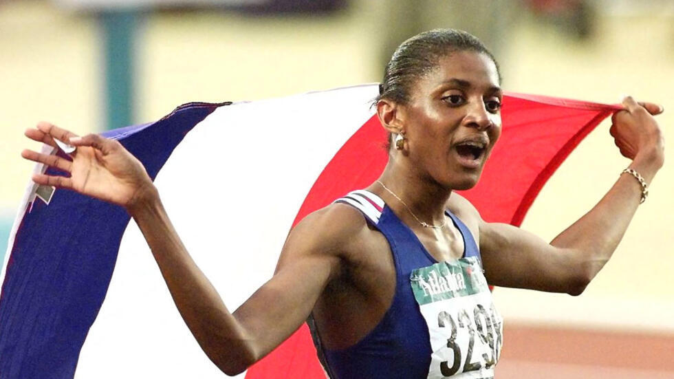 Marie-José Pérec après son titre olympique sur 400 mètres à Atlanta en 1996.