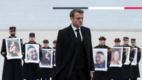 2024年2月7日星期三，法国总统马克龙在巴黎荣军院为42名在2023年10月7日哈马斯袭击事件中遇难的法国人举行国葬。