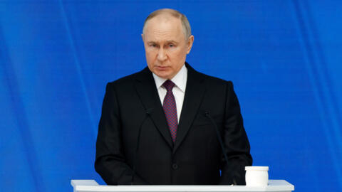 Shugaba Vladimir Putin yayin gabatar da jawabin kasa gaban Majalisa da kusoshin gwamnatinsa kwanaki kalilan gabanin zaben kasar.