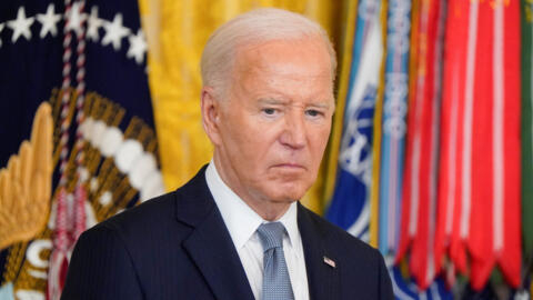 Performance ruim de Biden no debate televisivo fez imprensa americana questionar sua permanência na corrida eleitoral.