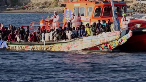 Wasu ƴan cirani daga Senegal da ke kokarin tsallakawa Spain.
