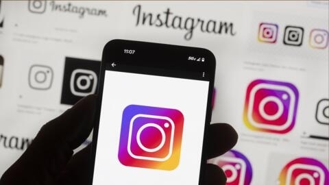 Imagem da logomarca do Instagram na tela de um celular. A Turquia bloqueou a rede social, após denunciar censura a mensagens sobre morte de líder político do Hamas. 