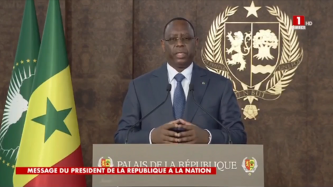 塞内加尔总统发表全国讲话（2024年02月04日星期六）
RFI Afrique / l'élection présidentielle du 25 février 2024 reportée. Ici, le président sénégalais Macky Sall lors de son allocution du 3 février 2024.