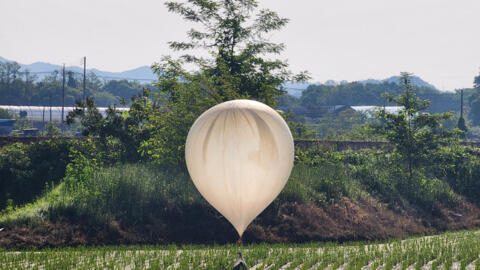 朝鮮向韓國飄飛垃圾氣球
資料照片
