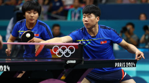 Jong Sik (d) e Kim Kum Yong, levaram a Coreia do Norte até a final dos Jogos Olímpicos no tênis de mesa.