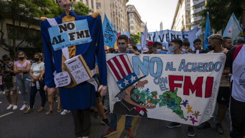 As negociações com o FMI foram marcadas por protestos, como o ocorrido em 8 de fevereiro passado em Buenos Aires.