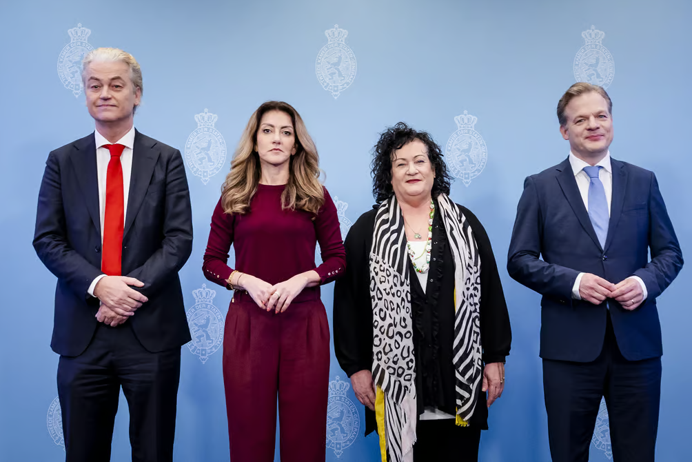 Лідери партій нової коаліції — Ґерт Вілдерс (PVV), Ділан Єшілґез (VVD), Керолайн ван дер Плас (BBB) ​​і Пітер Омцігт (NSC), 16 травня 2024