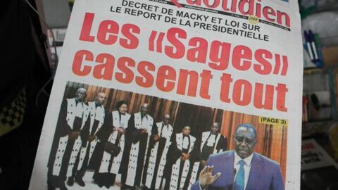 'Los sabios rompen todo', dice el titular del diario 'Walf Quotidien' al día siguiente de que el Consejo Constitucional anulara el aplazamiento de las elecciones presidenciales senegalesas.