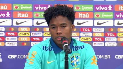 Endrick afirma que não sente pressão em jogar com a camisa da Seleção Brasileira