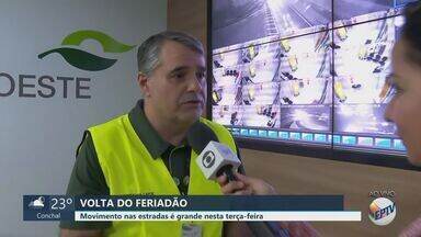 Volta do feriadão movimenta as estradas da região - Volta do feriadão movimenta as estradas da região.